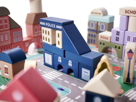 Klocki drewniane edukacyjne miasto puzzle 135el. Klocki drewniane edukacyjne miasto puzzle 135el.