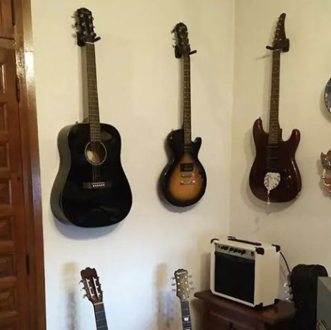 Uchwyt/ wieszak gitarowy Malatec 19156 Uchwyt/ wieszak gitarowy Malatec 19156